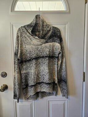 BENCH Sweater
